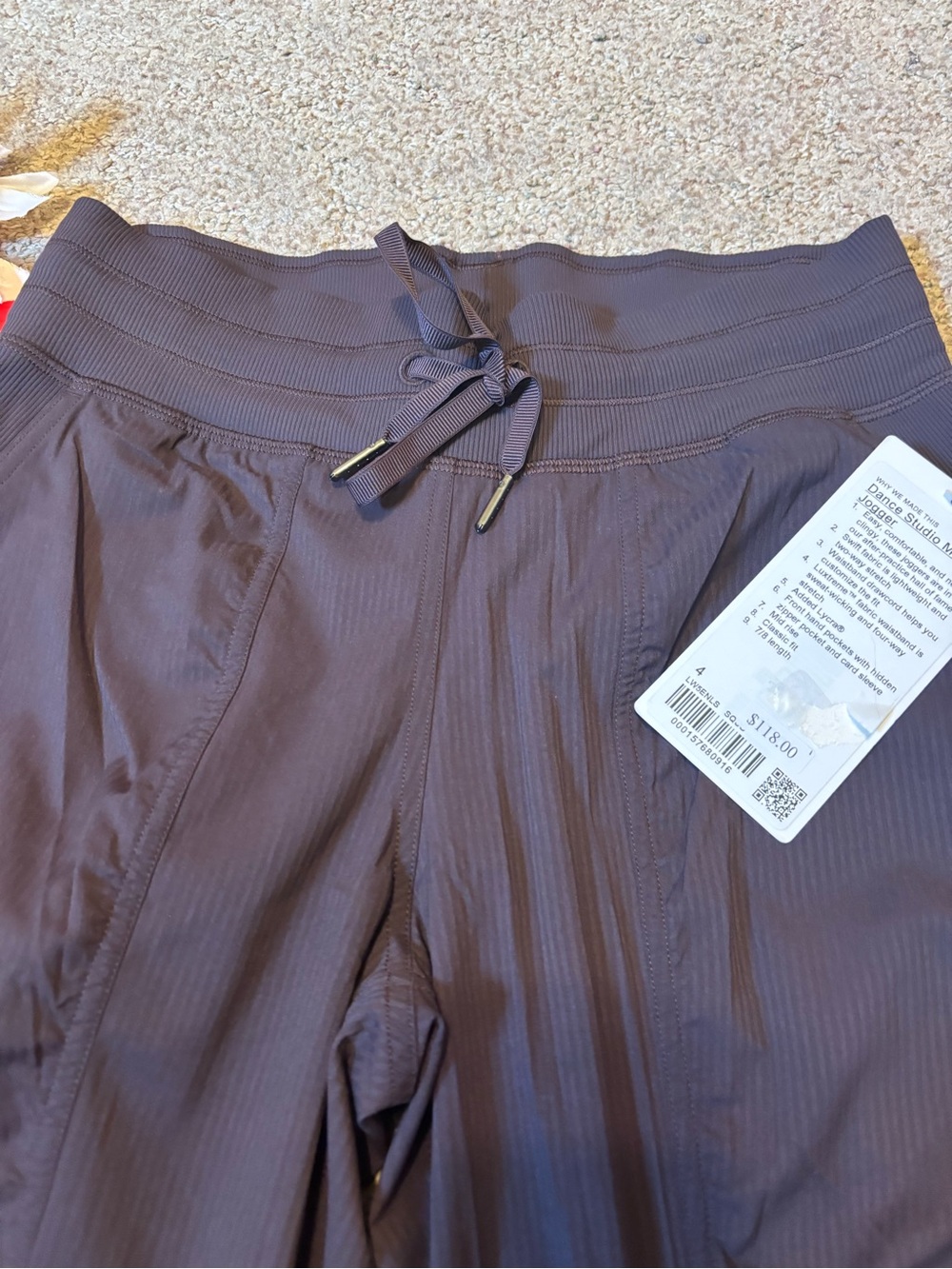 🆕Bnwt lululemon athletica dance studio mid rise Women's Dark Brown Track Joggers - Picture 10 of 15